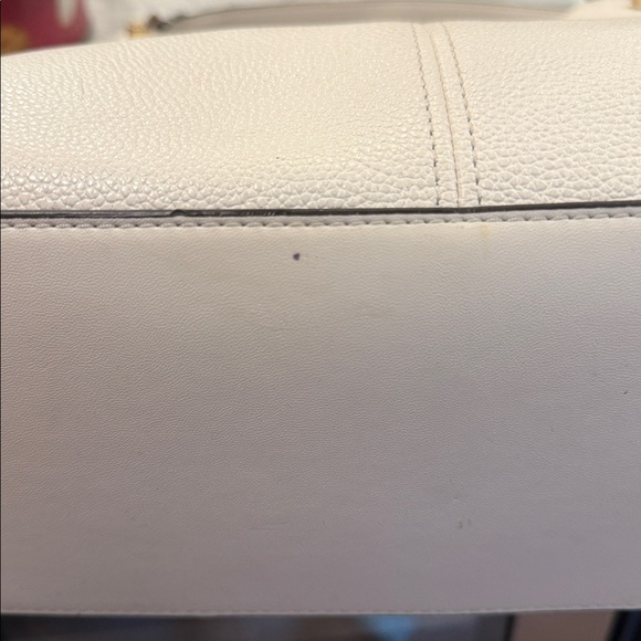 Michael Kors Joan Large Slouchy Leather Shoulder Bag in light cream - Picture 7 of 12